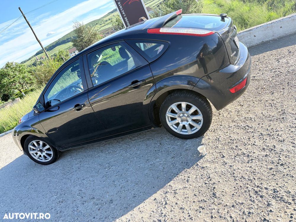 Ford Focus - 2