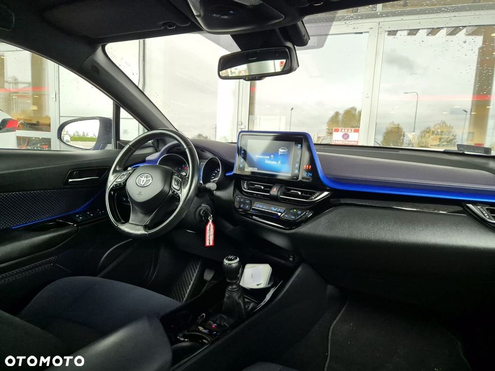 Toyota C-HR 1.2 T Dynamic - 13