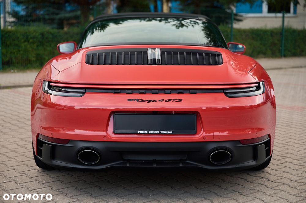 Porsche 911 Targa 4 GTS - 10