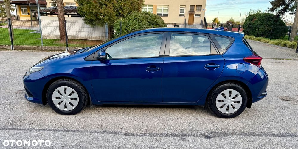 Toyota Auris - 6