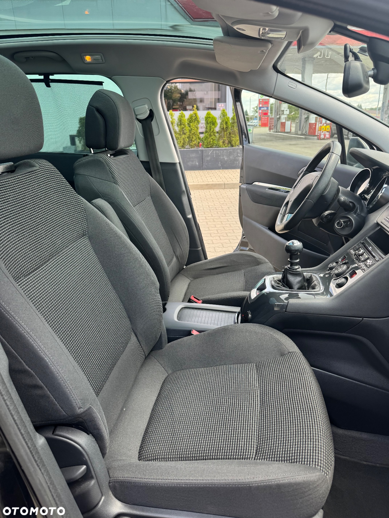 Peugeot 5008 - 19