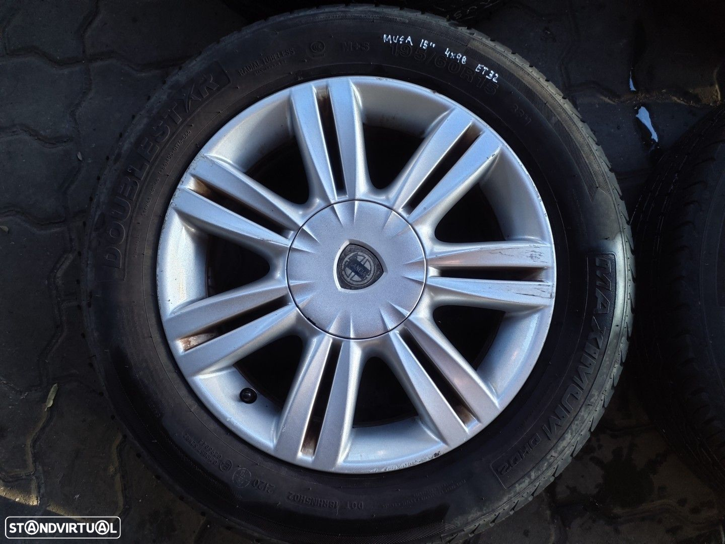 Jantes LANCIA R15 com pneus 195/60 furação 4x98 - 4