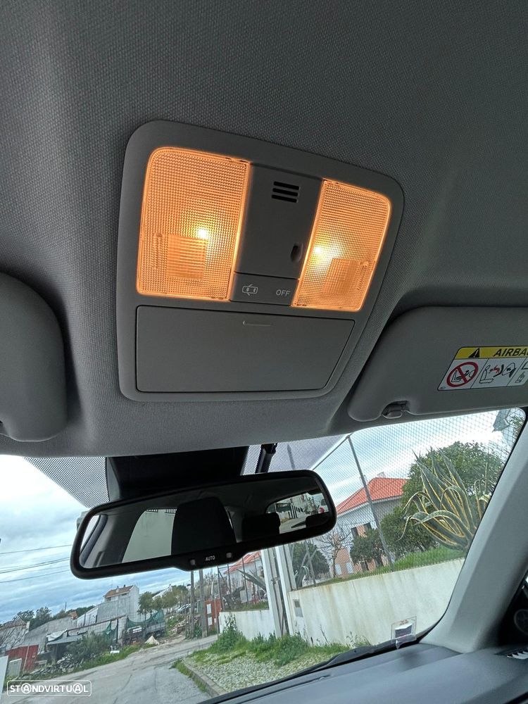 Toyota Auris Touring Sports - 28