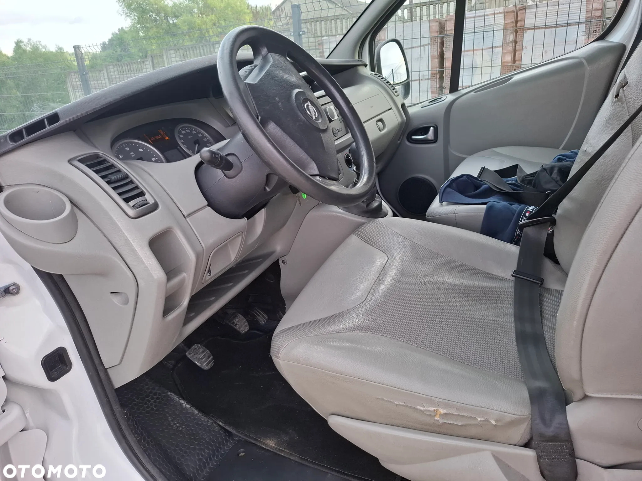 Opel Vivaro - 12