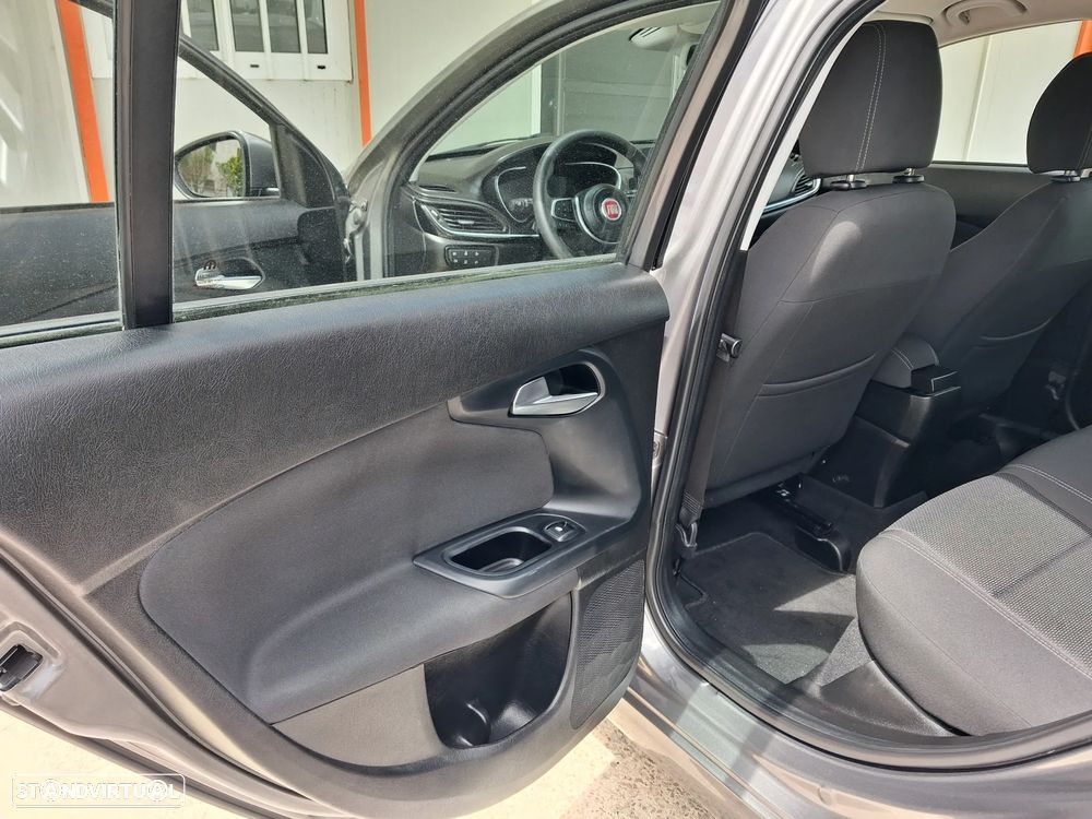 Fiat Tipo 1.3 MultiJet Life - 27