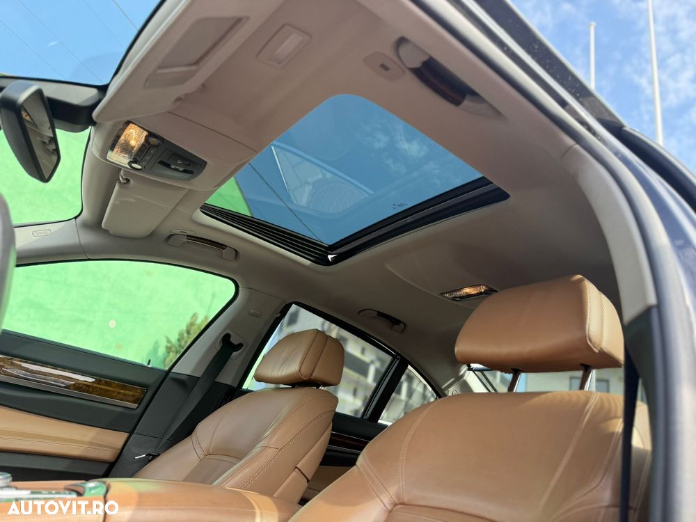 BMW Seria 7 740d xDrive Edition Exclusive - 9