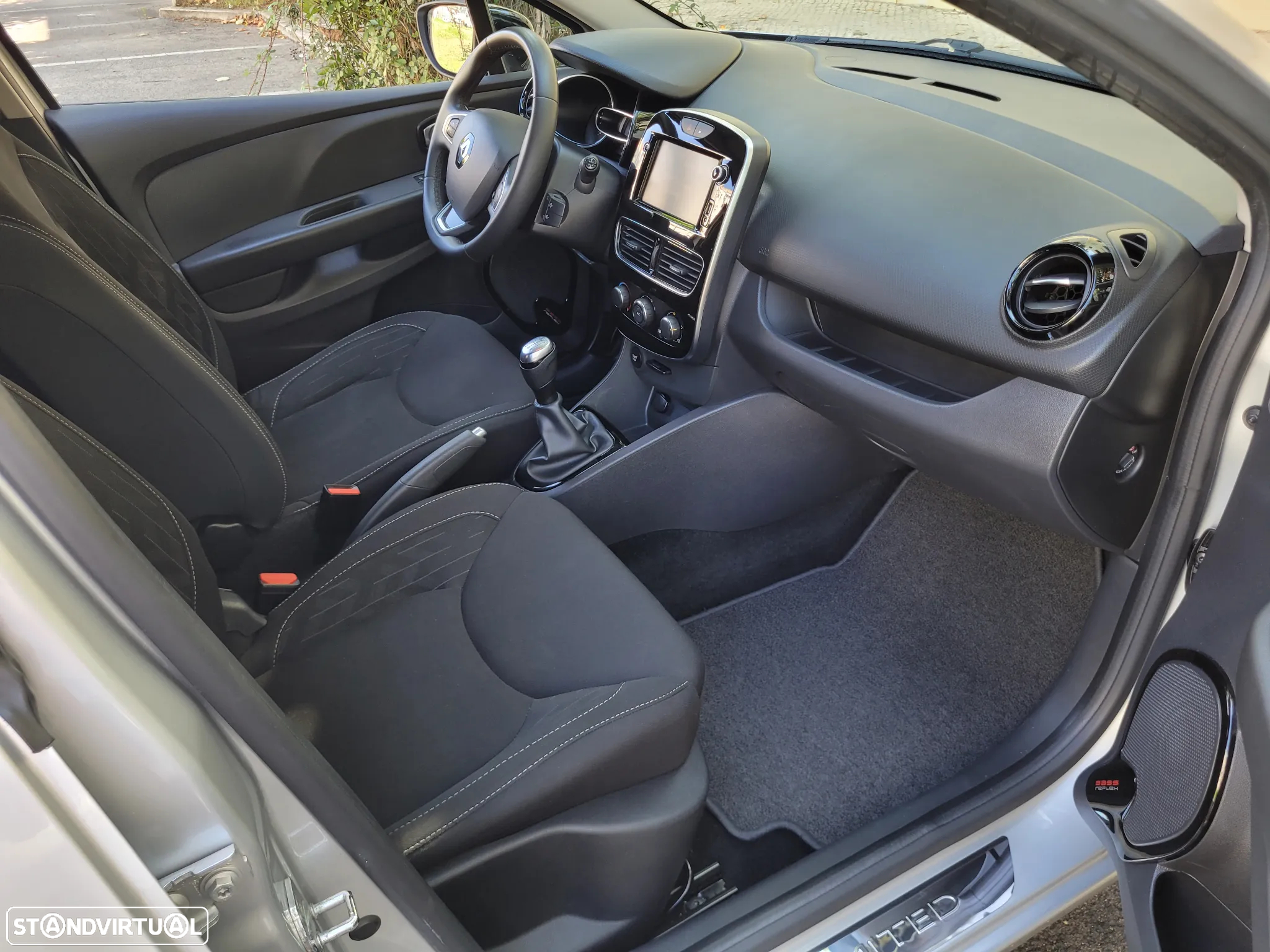 Renault Clio Sport Tourer 1.5 dCi Limited EDition - 47