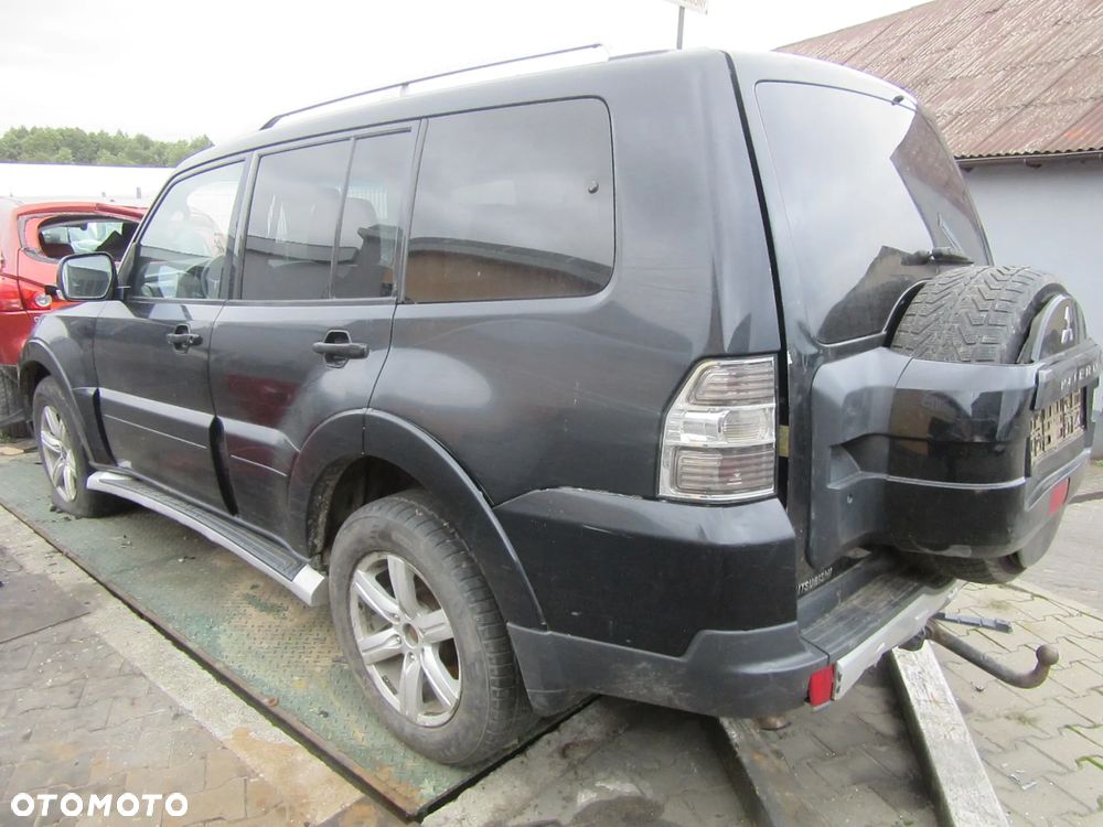 DESKA ROZDZIELCZA KOKPIT PODUSZKI PASY Mitsubishi Pajero IV 2008 Wszystkie części - 6