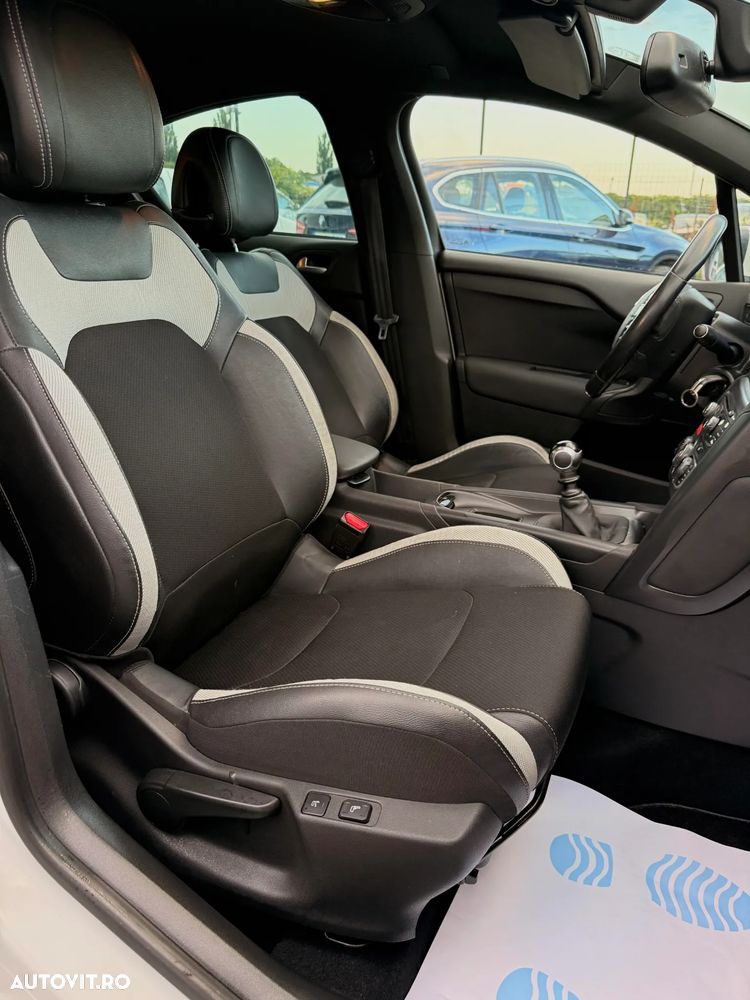 Citroën DS4 HDi 110 Chic - 15