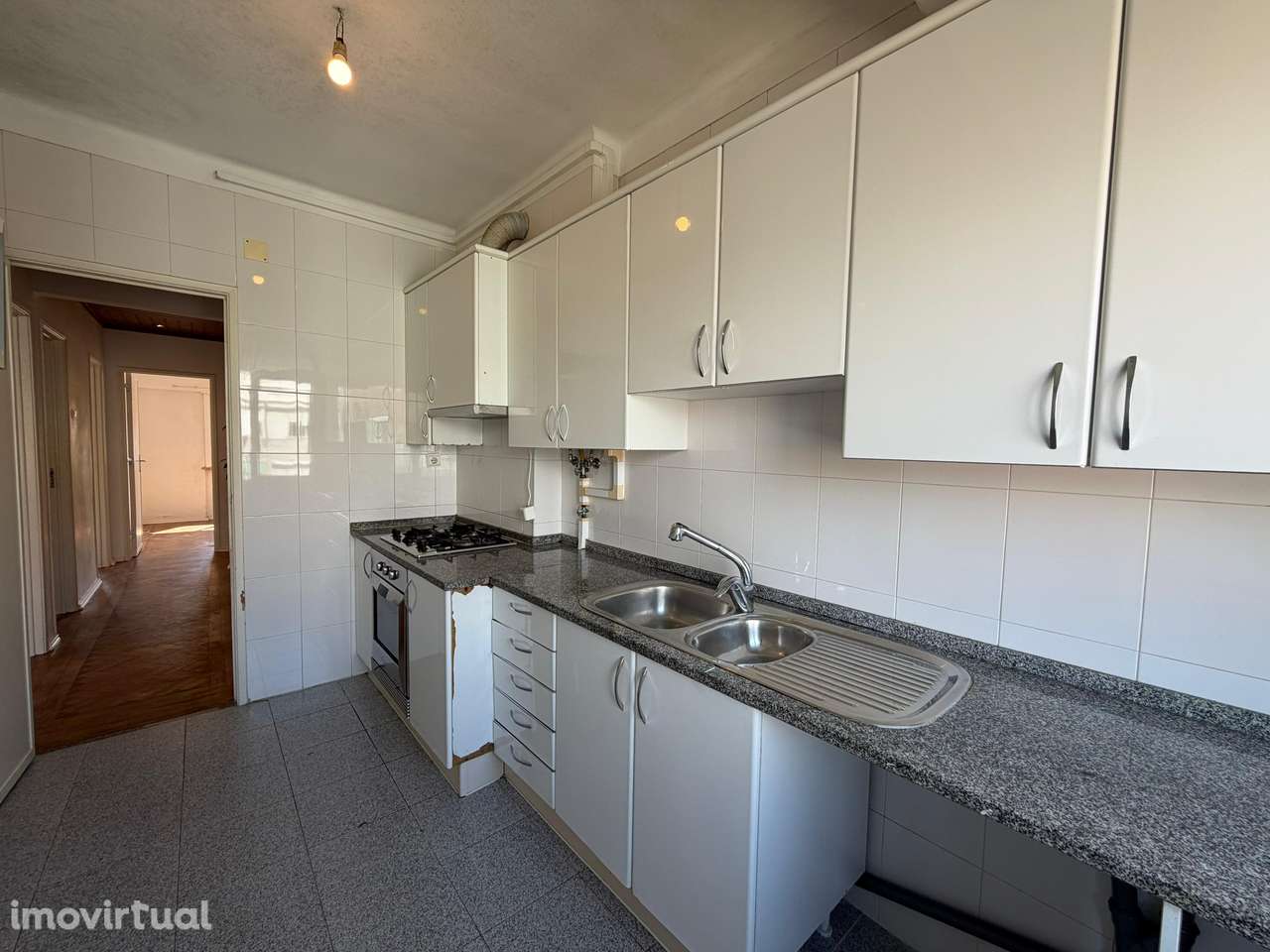 Apartamento T3, localizado na Venteira - Grande imagem: 3/13