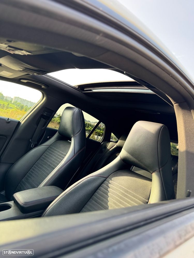 Mercedes-Benz CLA 220 d Shooting Brake AMG Line Aut. - 10