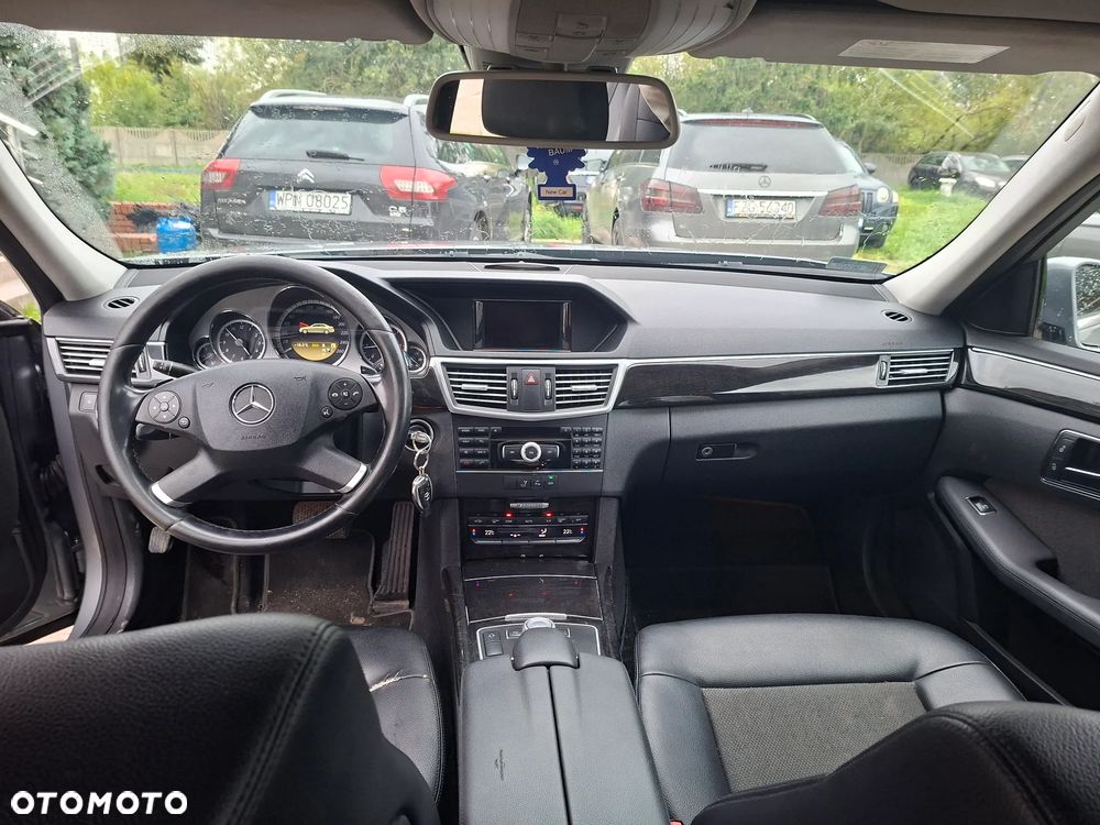 Mercedes-Benz Klasa E 220 CDI BlueEff Avantgarde - 11