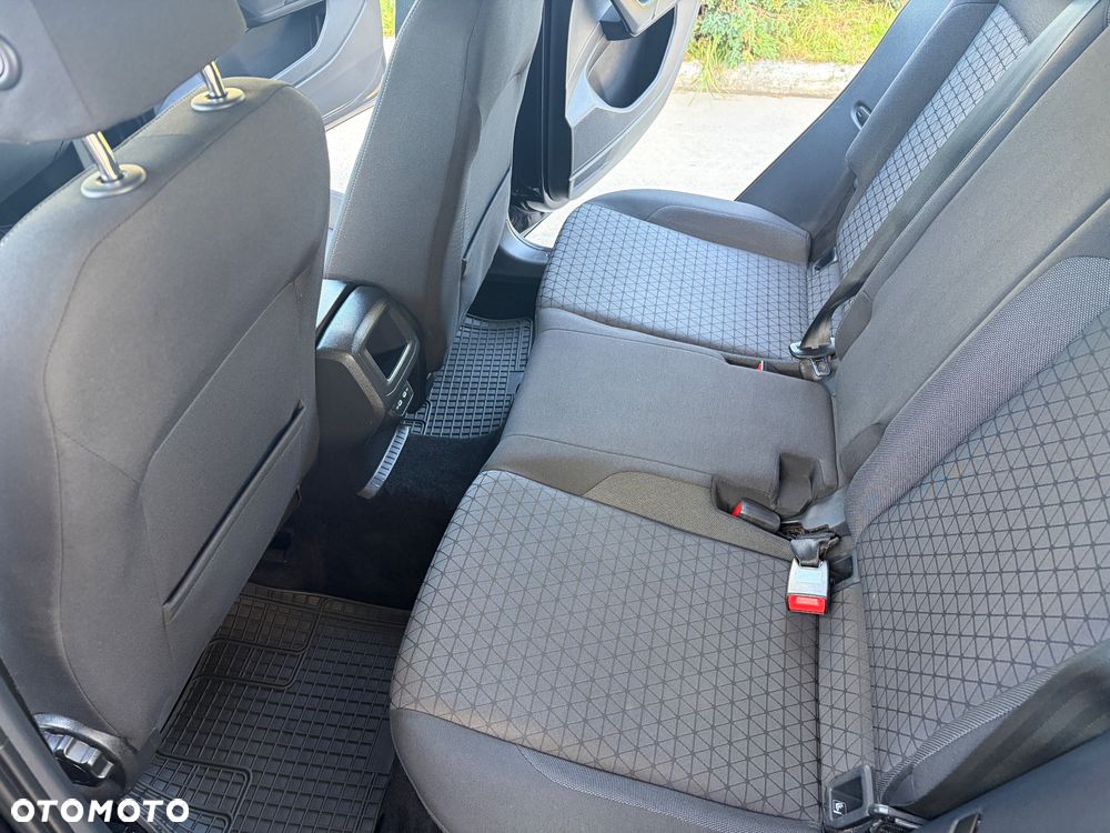 Volkswagen T-Cross - 11