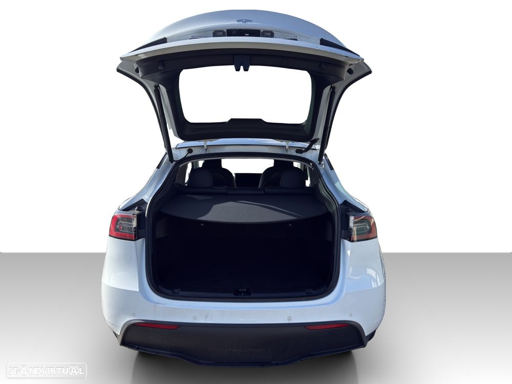 Tesla Model Y Long Range Dual Motor AWD - 15