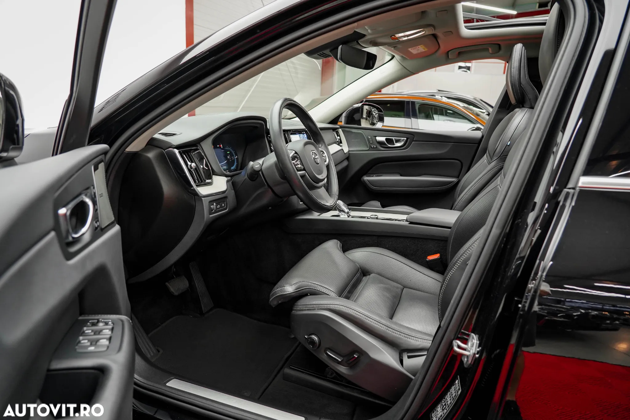 Volvo XC 60 Recharge T6 Twin Engine eAWD Inscription Expression - 4