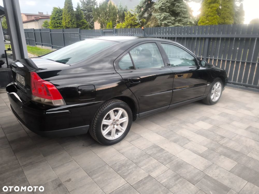 Volvo S60 2.0T Kinetic - 4