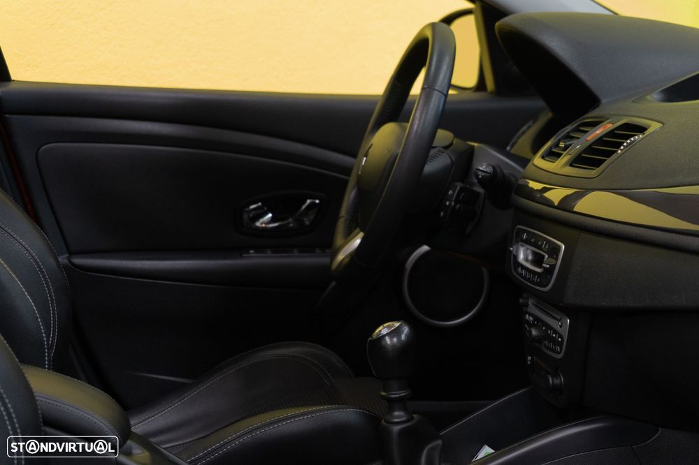 Renault Mégane Coupe 1.5 dCi GT Line - 3