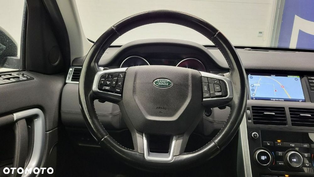Land Rover Discovery Sport - 11