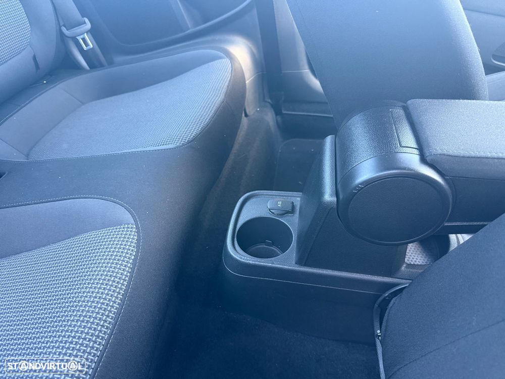 VW New Beetle 1.6 TDi Design - 52