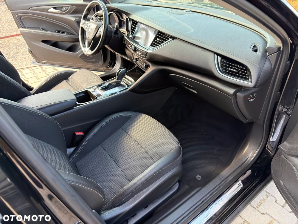 Opel Insignia - 19