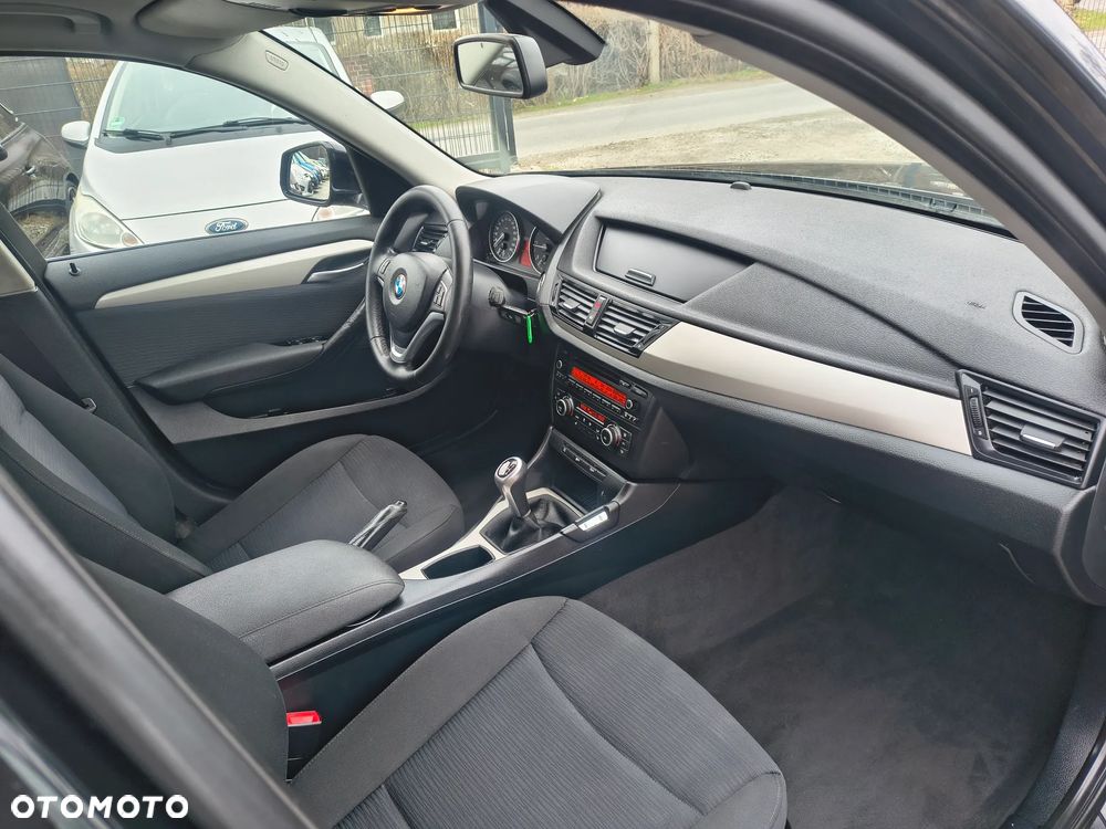 BMW X1 sDrive16d xLine - 21