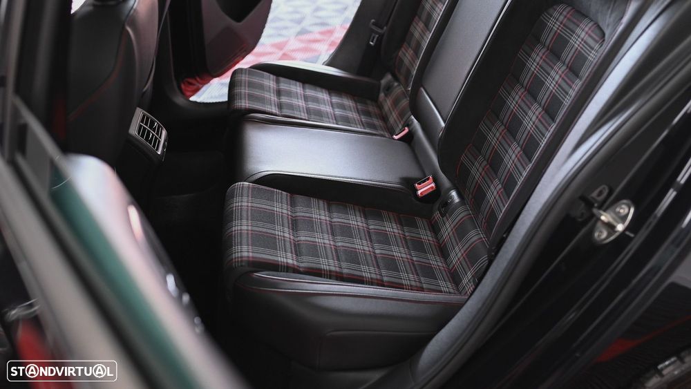 VW Golf 2.0 TSi GTi DSG - 50