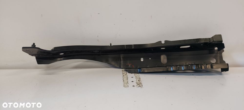 Fartuch prawy Mercedes E Klasa 213 nowy oem - 4