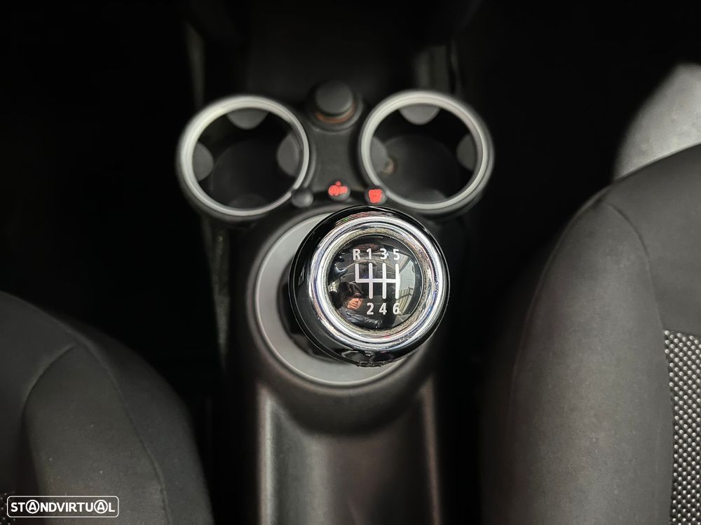 MINI 3 Portas One - 14