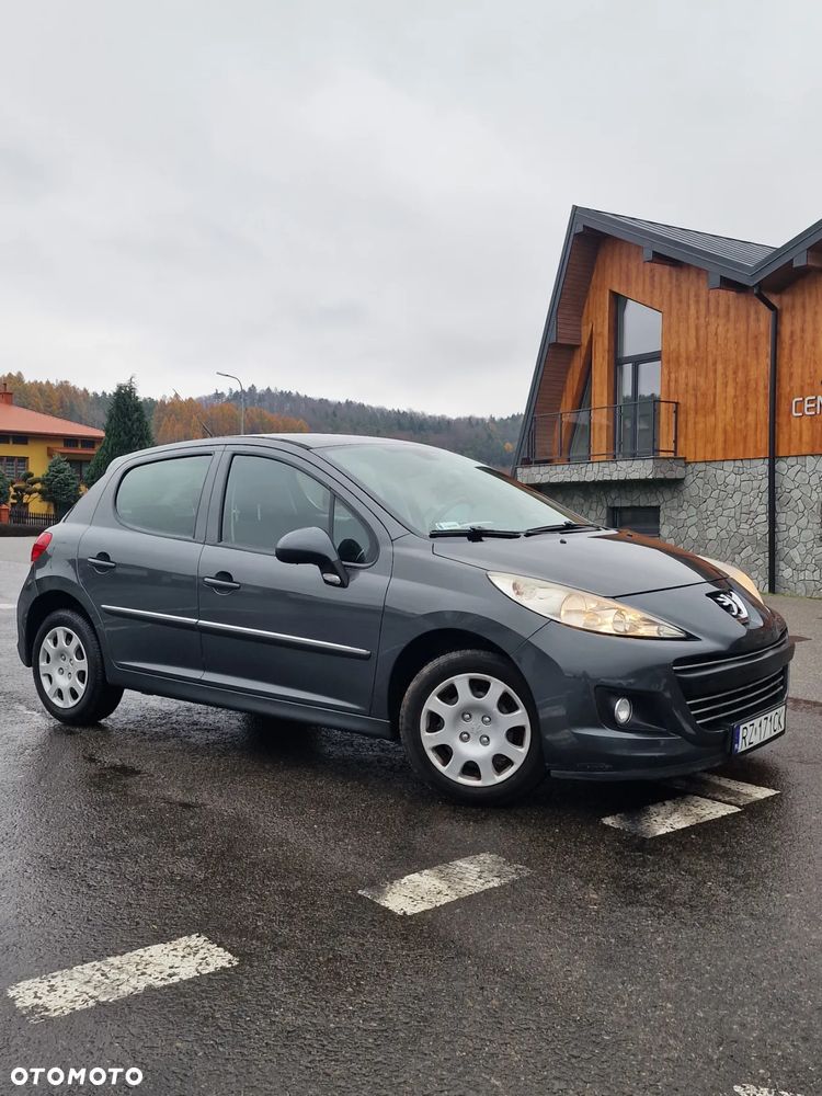 Peugeot 207 - 21