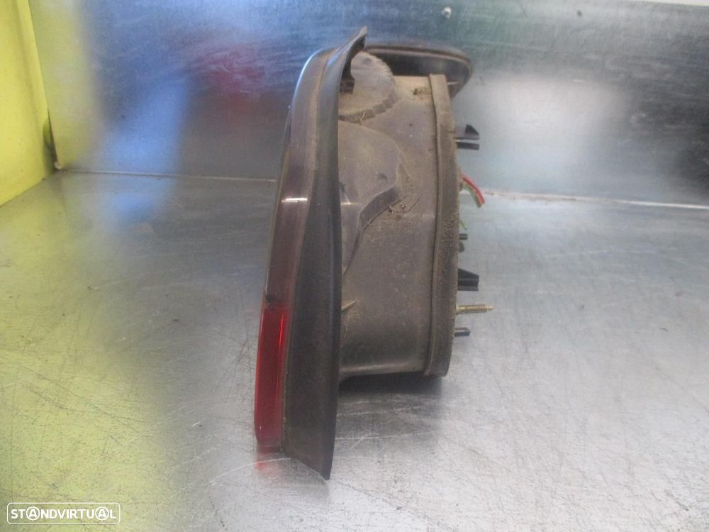 FAROLIM TRASEIRO ESQUERDO PEUGEOT 406 1999 -2255G - 3