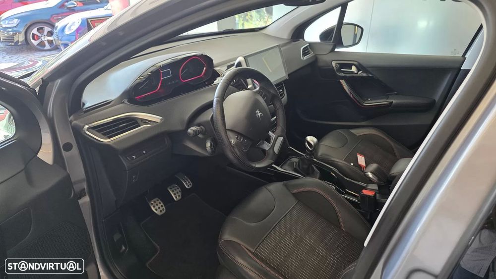 Peugeot 2008 1.6 BlueHDi GT Line - 6