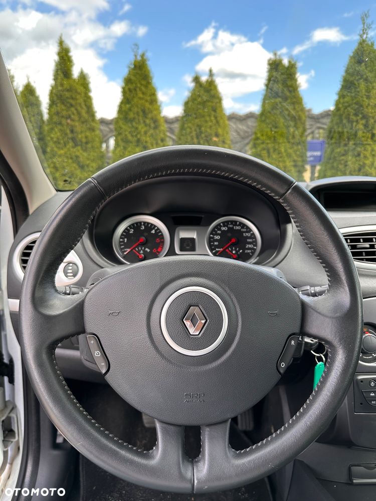 Renault Clio 1.5 dCi Luxe Dynamique - 21