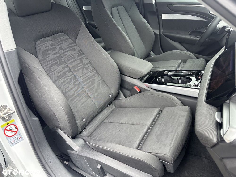 Audi A6 Avant - 34