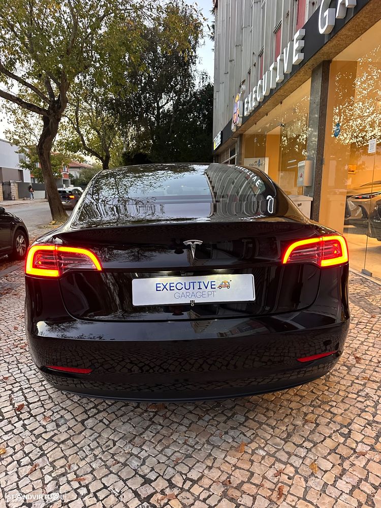 Tesla Model 3 - 6