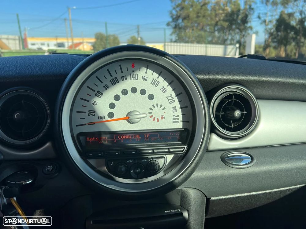 MINI 3 Portas One D - 13