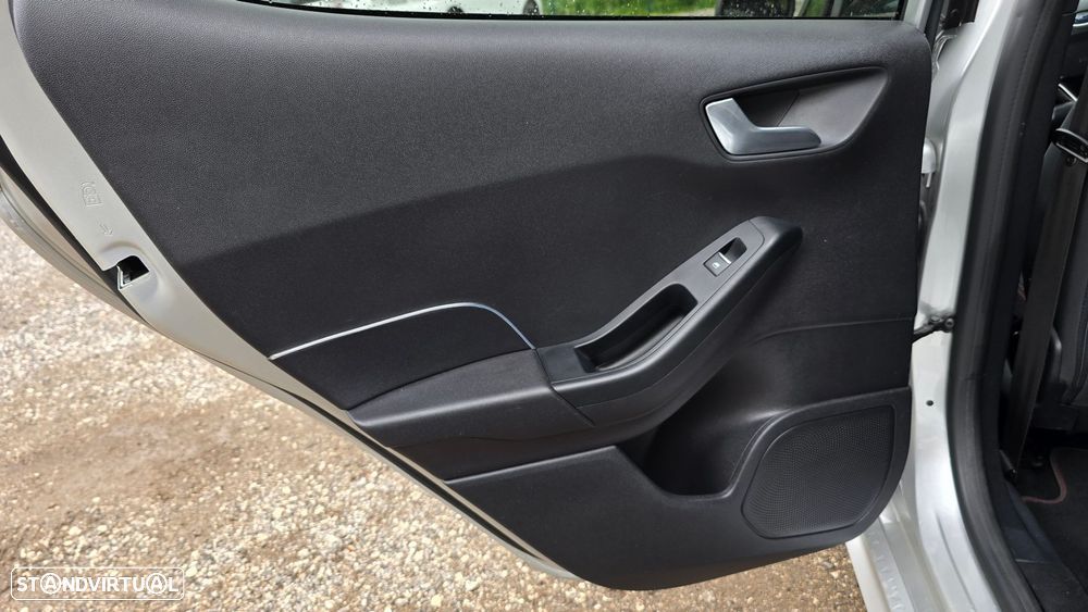 Ford Fiesta 1.0 EcoBoost ST-Line - 39