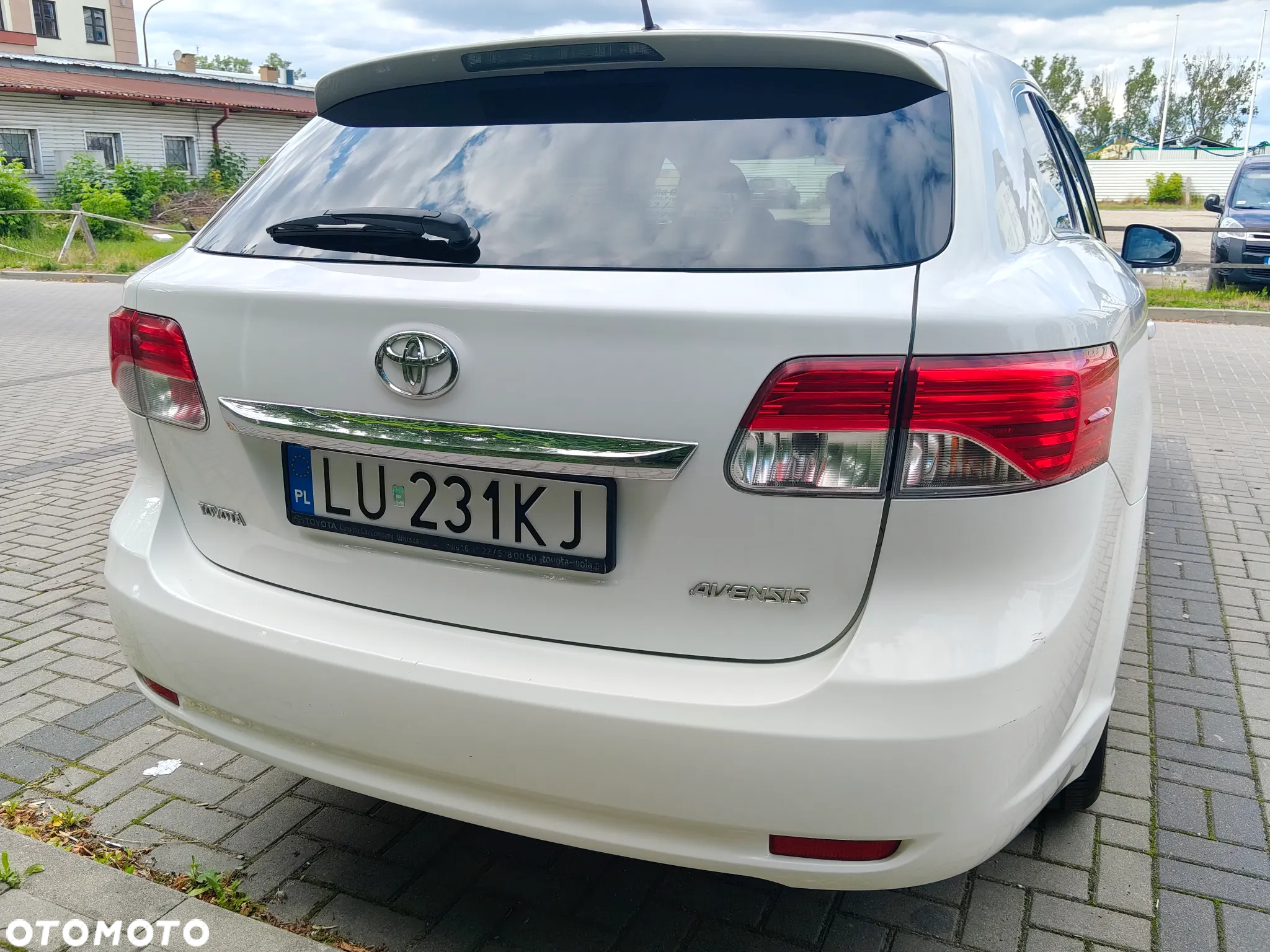 Toyota Avensis - 9