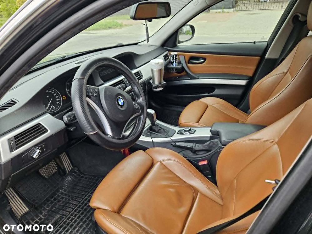 BMW Seria 3 325d DPF - 8
