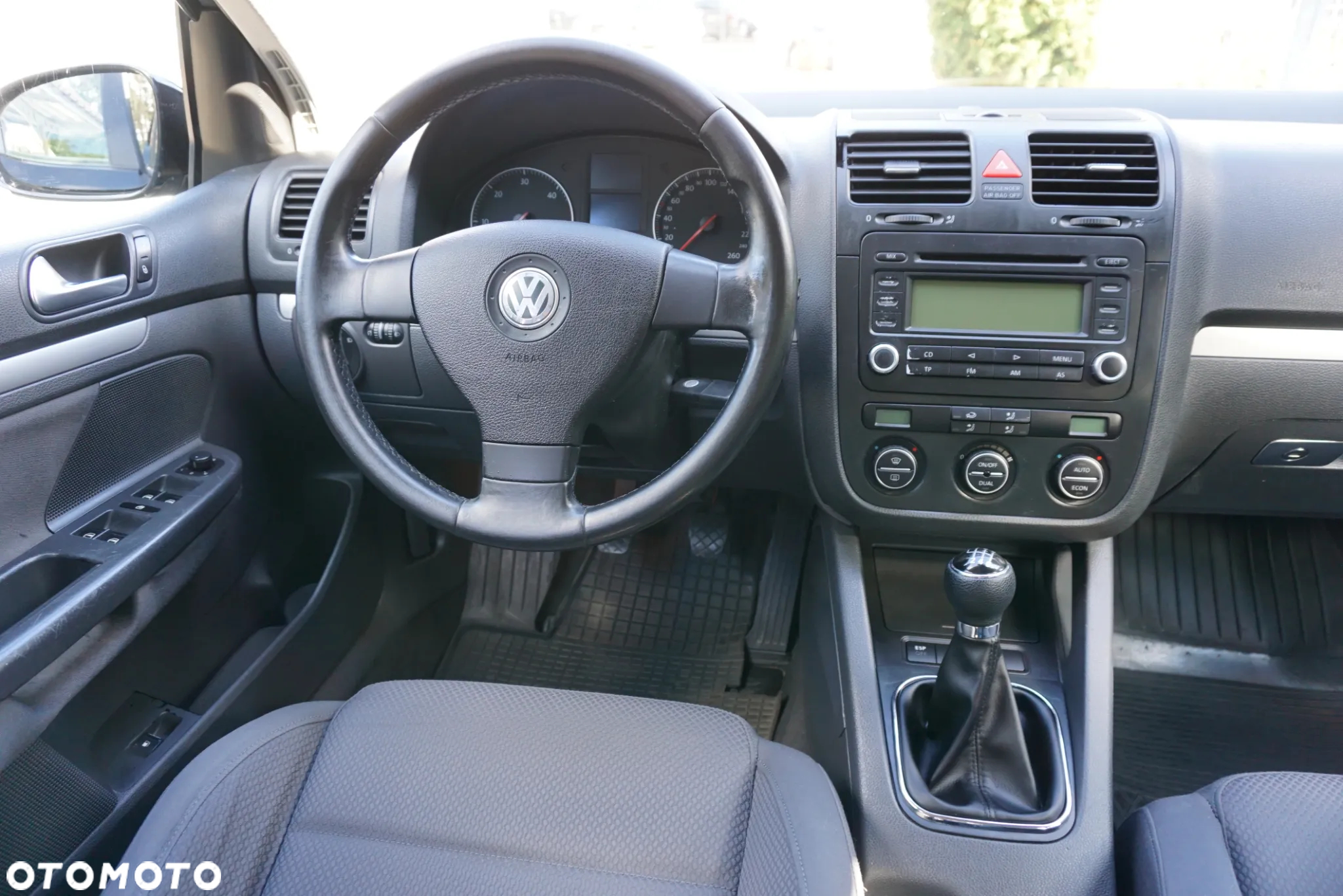 Volkswagen Golf - 13