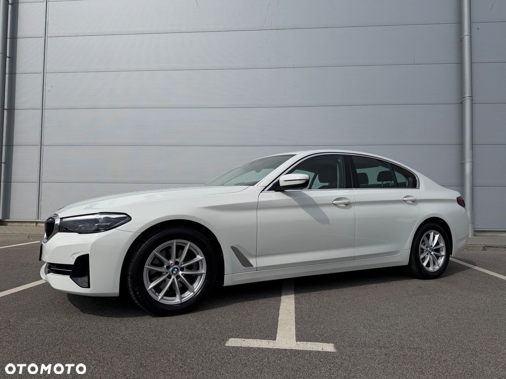 BMW Seria 5 518d mHEV Business Edition - 11