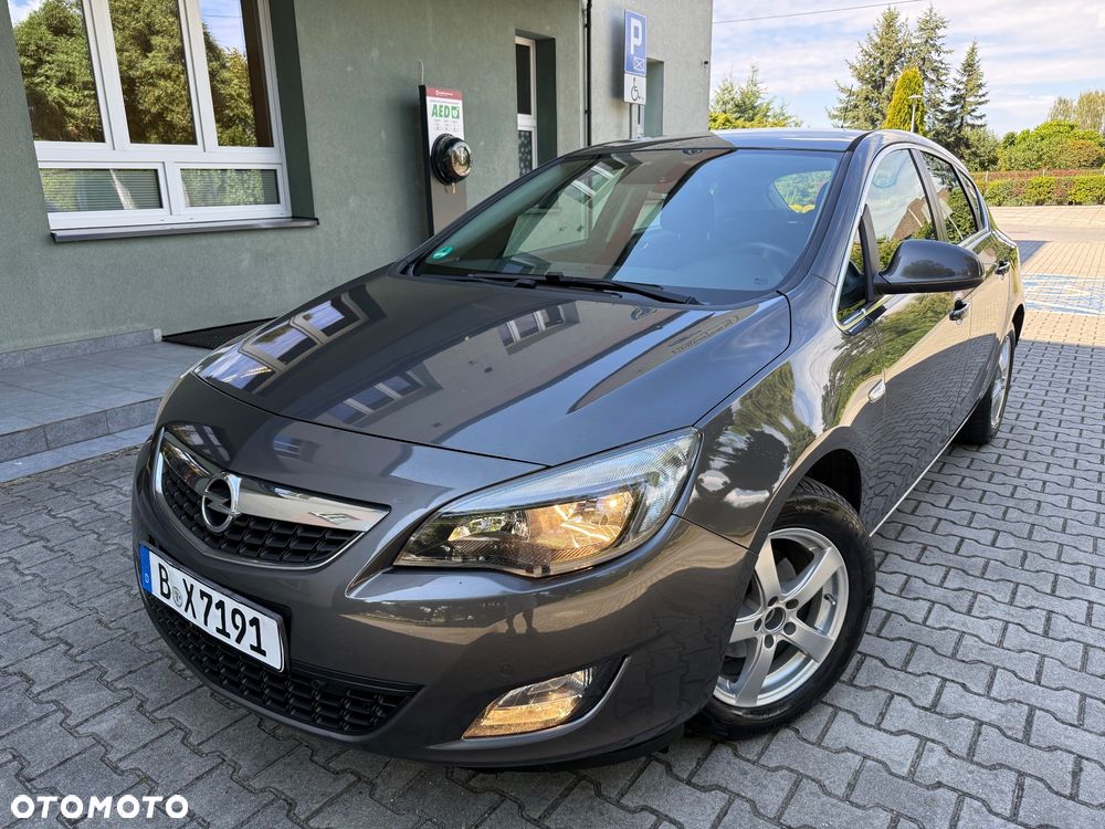 Opel Astra 1.6 ECOFLEX Start/Stop Edition - 22
