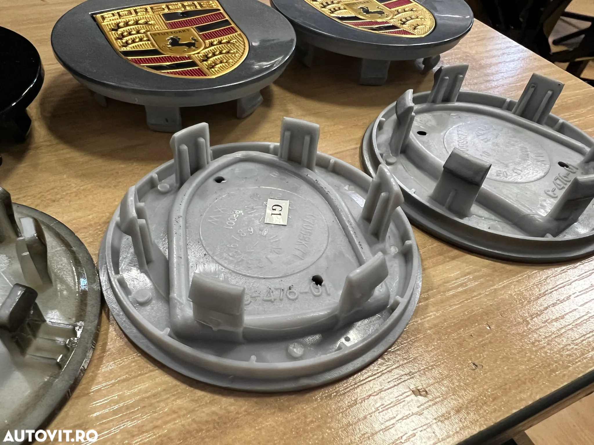 4 capace Porsche cayenne Porsche panamera Porsche macan ETC . comanda se face doar pe whatsup 100 lei cele gri 120 lei cele pe negru - 5