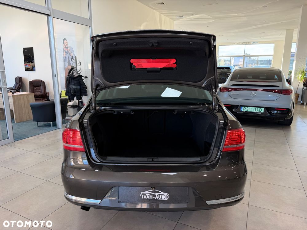 Volkswagen Passat 1.4 TSI Trendline - 37