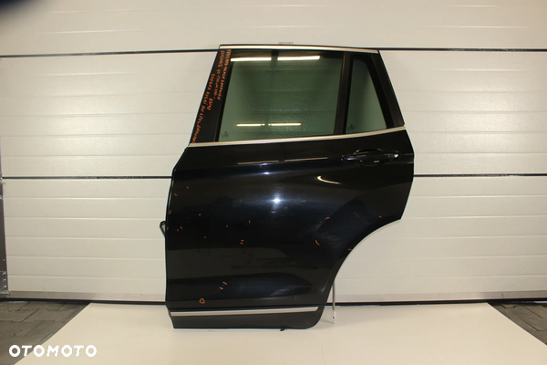 BMW X3F25 DRZWI  475 black sapphire
