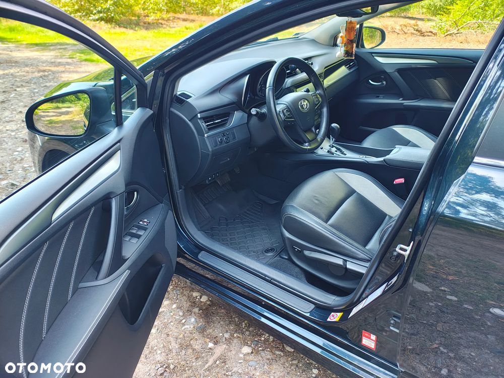 Toyota Avensis 2.0 Premium MS - 7