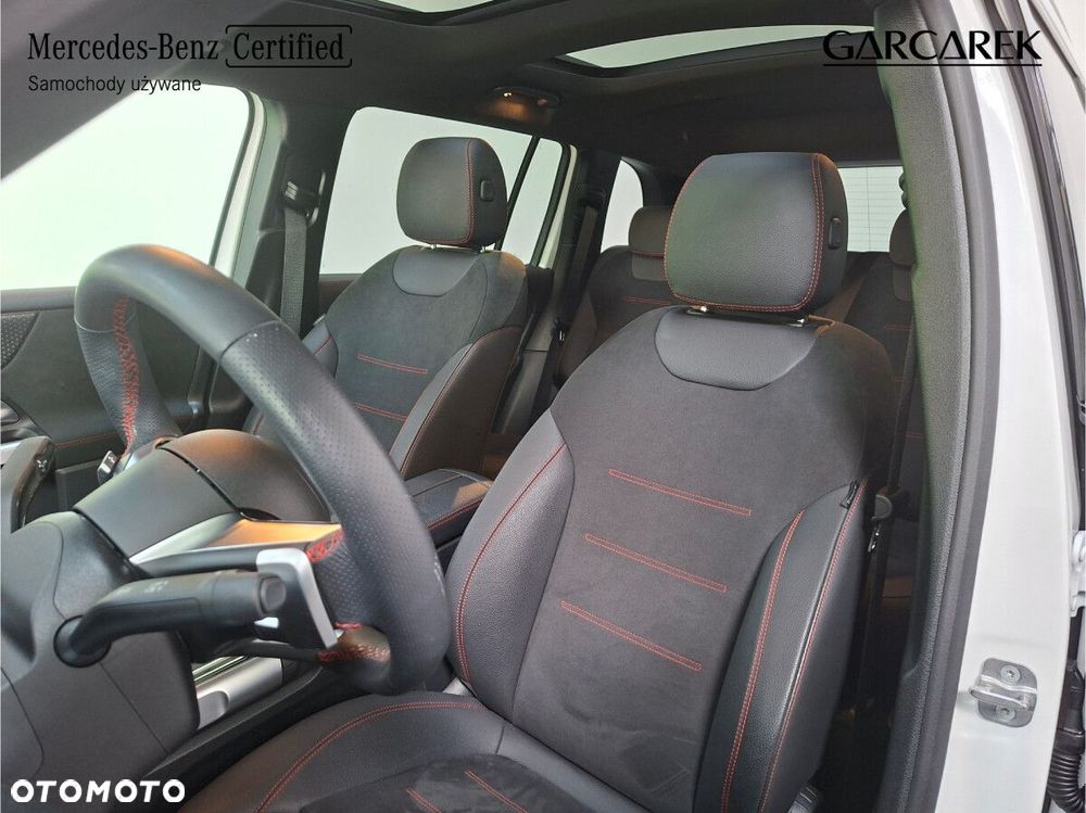 Mercedes-Benz GLB - 20