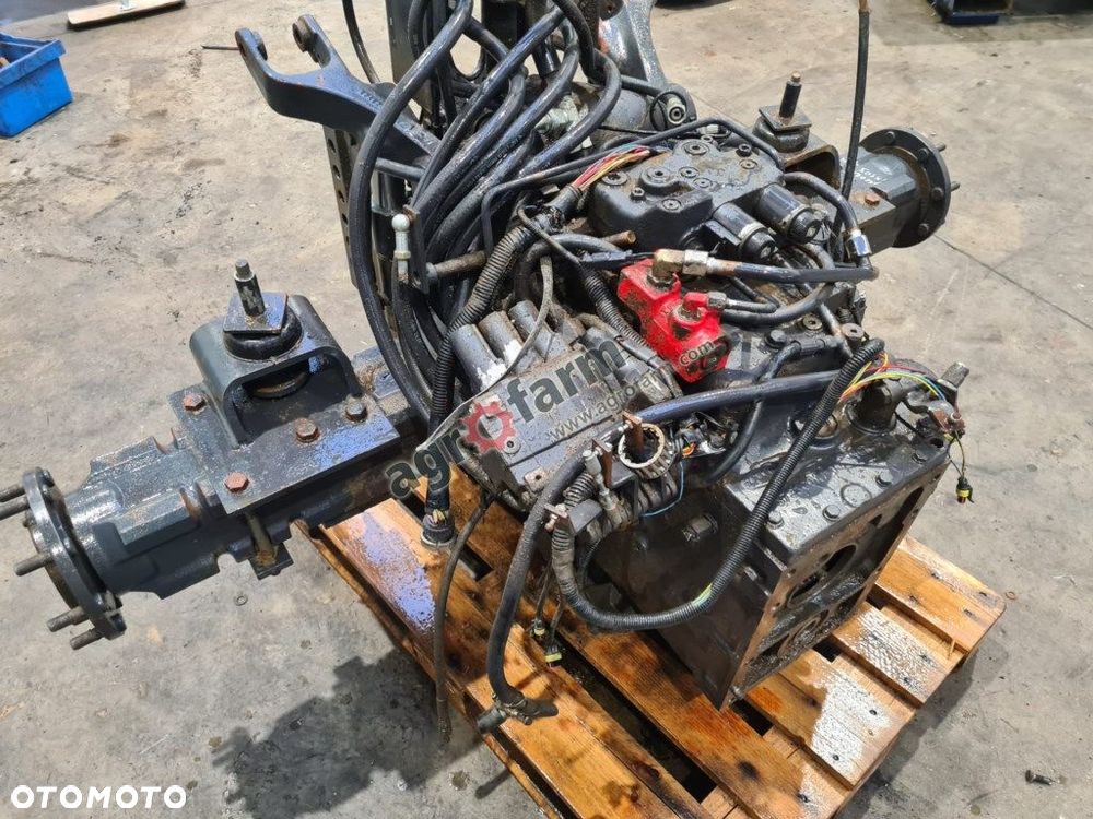 Skrzynia biegów i most tylny McCormick CX 105 xtra - 4