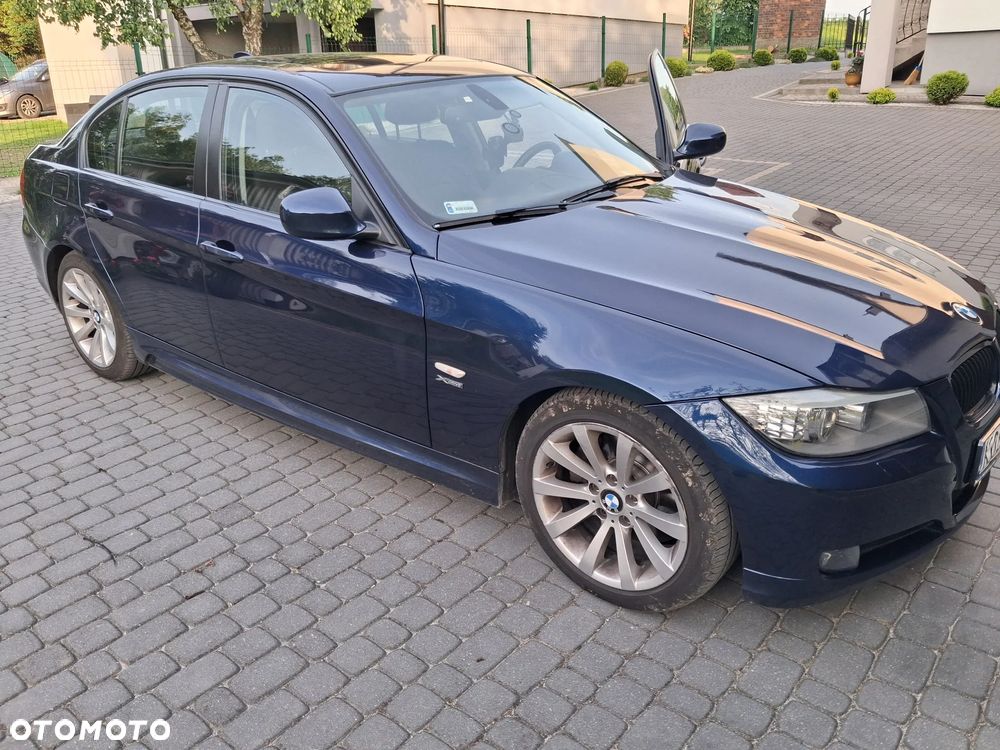 BMW Seria 3 320d xDrive - 1