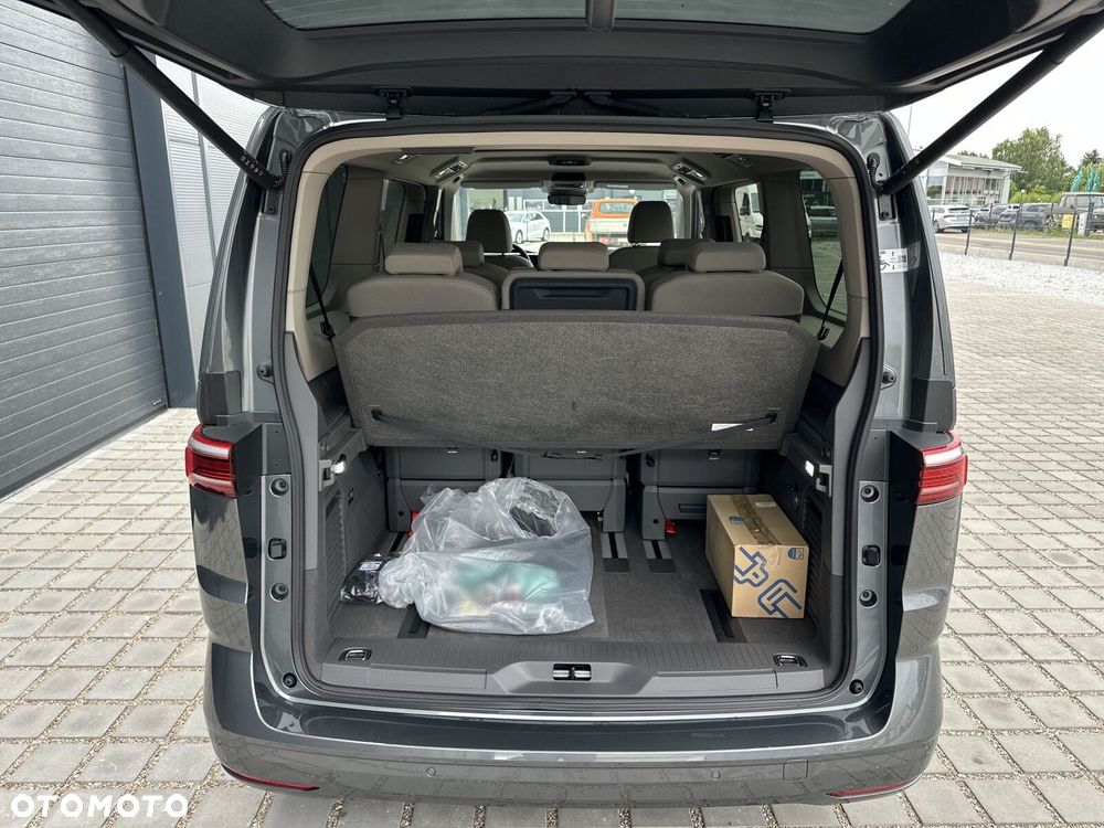 Volkswagen Multivan - 17