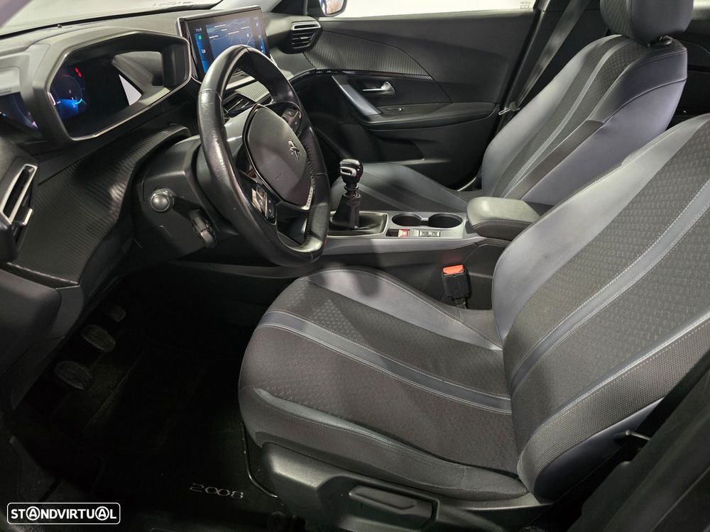 Peugeot 2008 1.2 PureTech Allure - 16